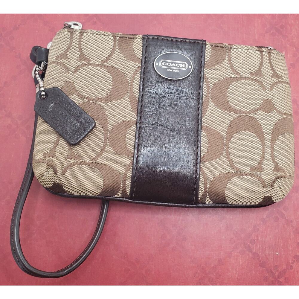 COACH Signature C Fabric W Leather Trim Small WRISTLET Silver/Khaki/Mahogany EUC